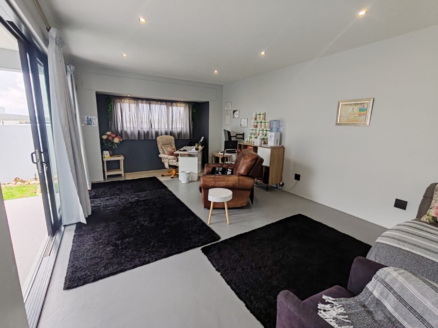 3 Bedroom Property for Sale in Olifantskop Western Cape
